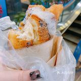 网红小吃油条包麻糍～