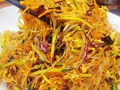 -九妹农家大铁锅东北菜(江湾店)