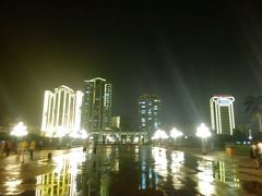 -人民广场