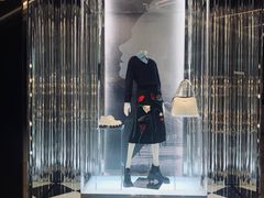 -PRADA普拉达(国际广场店)