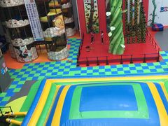 -蒙特利亲子乐园