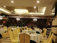 -御满江海鲜酒家(洛溪新城店)