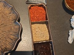 -铭牛烧肉·和牛海鲜自助(高新月牙湖店)