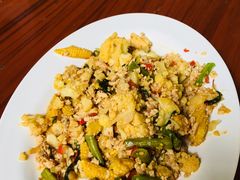 -绿光森林餐厅