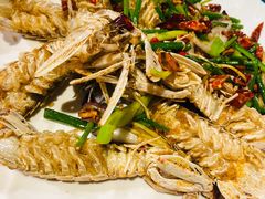 -三亚火车头万人海鲜广场