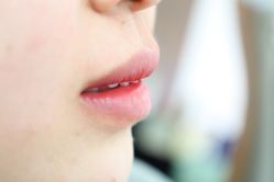 -轻妆Feel·半永久纹眉眼线