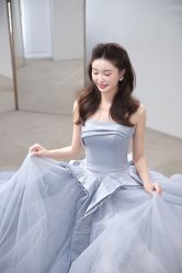 -洋洋婚纱品牌集合店
