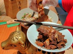 -百春原湖南牛肉粉(百联世纪店)