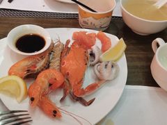 -东华假日酒店自助餐