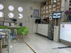 -岳辰齿科(浦东长泰店)