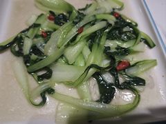 -三江源美食城