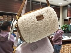 -UGG(燕莎奥特莱斯购物中心店)