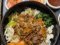 蘑菇烤牛肉拌饭-本粥&拌饭cafe(欧亚新生活店)