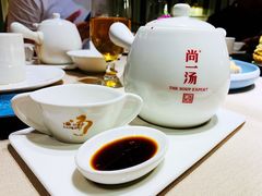 海椰皇炖乌鸡-尚一汤·粤菜海鲜(环球港店)