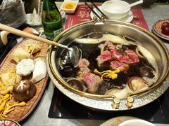 -一绪に寿喜烧(荟聚店)