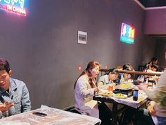 -老街烧烤大排档·地道湖北菜·龙虾馆(汉口火车站店)