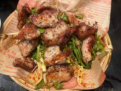 烤松板肉-贰醒·私房小院烧烤 (太古里店)