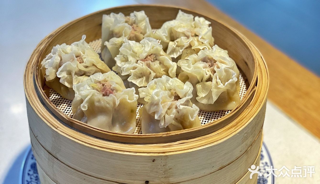 沈阳美食姐姐喊你一起喝羊汤啦清真烧麦色