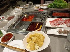 -海底捞火锅(宝龙广场夜宵主题店)