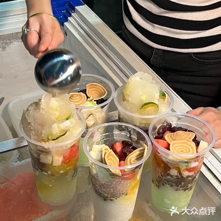 在普宁。。一定要去吃这家烧烤店。。巨好吃。。