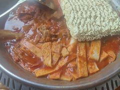 -喇喇排骨火锅·传统韩式脊骨汤(望京西园总店)