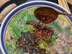 -云阿蛮云南生烫牛肉米线(奉贤路店)