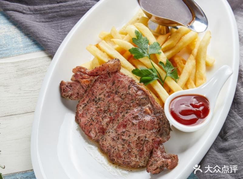 1886汽车主题德国餐厅(外滩十六铺码头店)菲力牛排图片 - 第5张