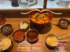 -成都你六姐·牛肉冒菜(上海环宇荟店)