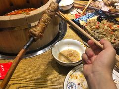 红柳大串羊肉-聚串门儿·东北烧烤(信义坊店)
