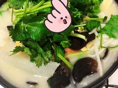 -肥汁米蘭香港米线(长宁来福士店)