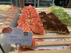 草莓咩咩-奈雪的茶(亨特国际广场店)