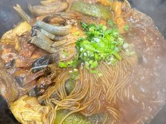 -粘豆包铁锅炖二部(温泉街店)