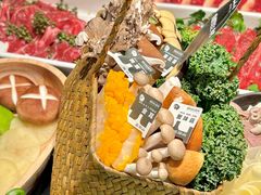 -三出山火锅(南京万象天地店)