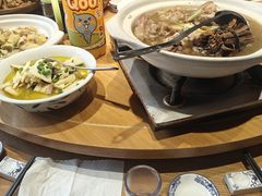 -头上红煨盐鸡·非遗院子餐厅