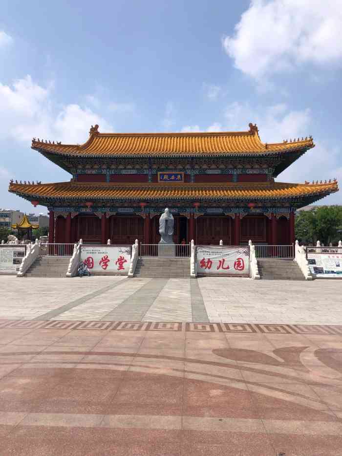 2022年8月14日美团网友打分来到滨州市旅游必须要来逛一逛滨州颐园,园