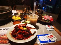 -草家酱蟹炭火烤肉店(珲春南路一店)
