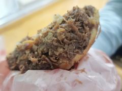 黄老太牛肉烧饼-老西关黄老太牛肉烧饼