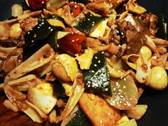 -风光老灶麻辣香锅(大成路翠微百货店)