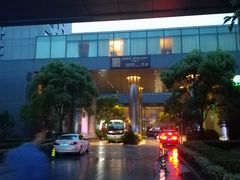 -上海浦东康桥绿地假日酒店