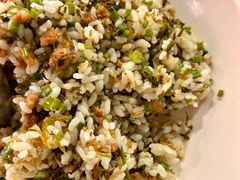 酸菜肉沫炒饭-辣螃铠盆盆蟹大排档(总店)