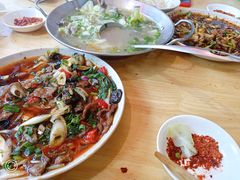 -杨三娘跷脚牛肉(羊子山西路店)