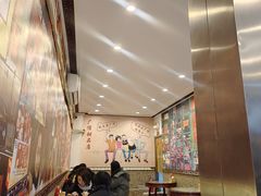 大堂-广信牛奶甜品世家(台东店)