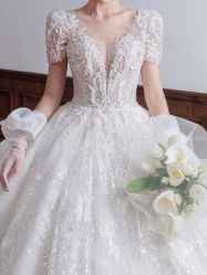 -艾米丽婚纱礼服