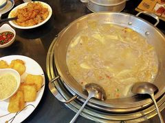 -老来福·非遗酸汤兔(凯旋路店)