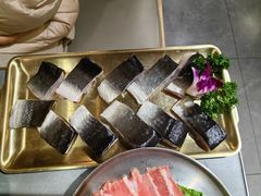 -围炉肉舍丹东海鲜烤肉·烤活鳗(步行街店)