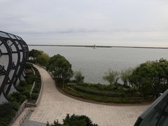 -上海滴水湖皇冠假日酒店