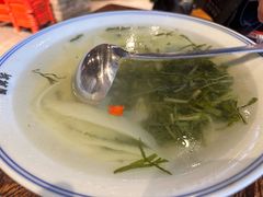 柳蒿芽老瓜汤-新兴园饺子馆(河南街店)