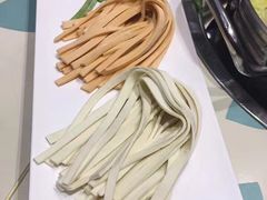 -南城十里潮汕鲜牛火锅·鲜虾生滚粥(融汇老商埠店)