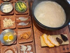 -银米·云南传统过桥米线(双廊黑金冠店)