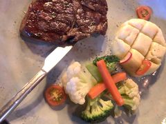 -SISTERS BAR RESTAURANT川意酒馆(嘉善老市H楼店)